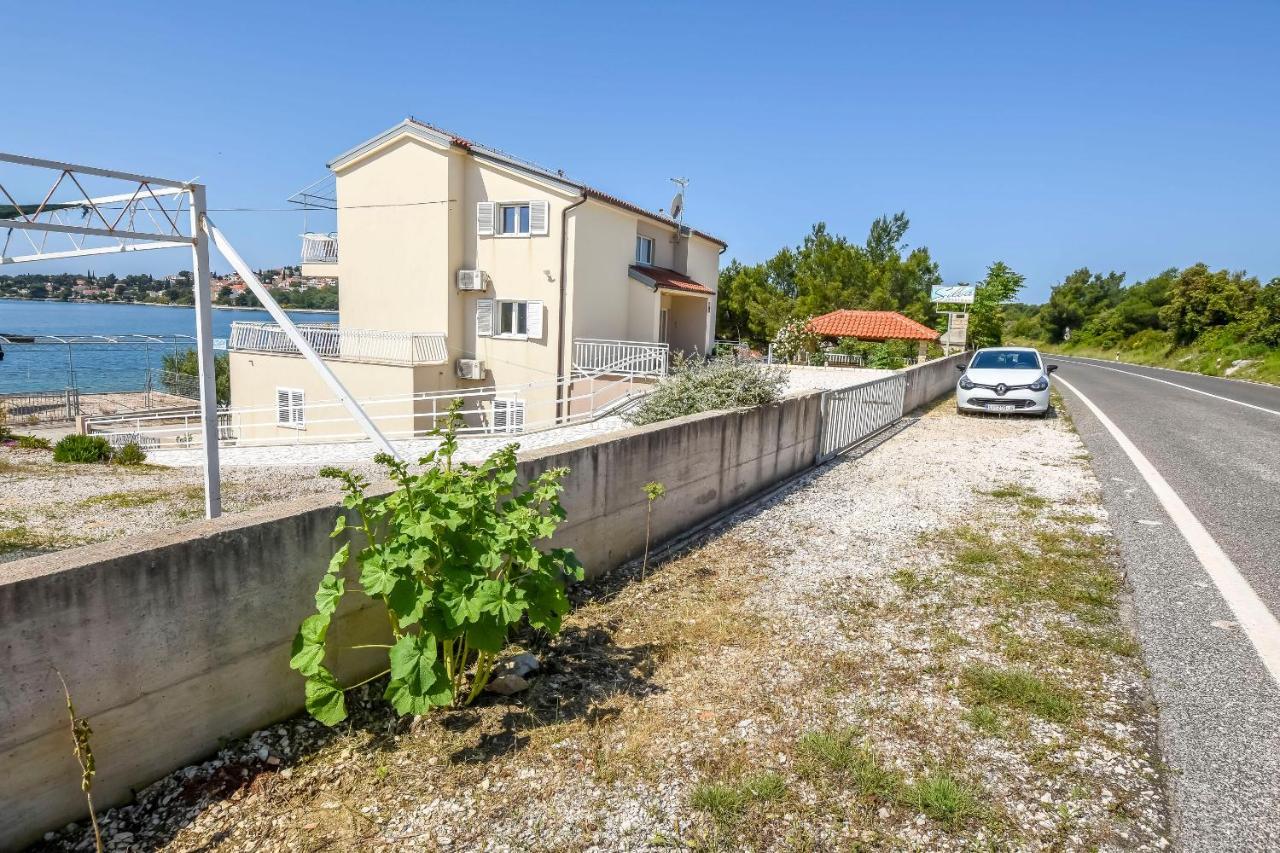 Apartments Silvana Rogoznica  Exterior photo